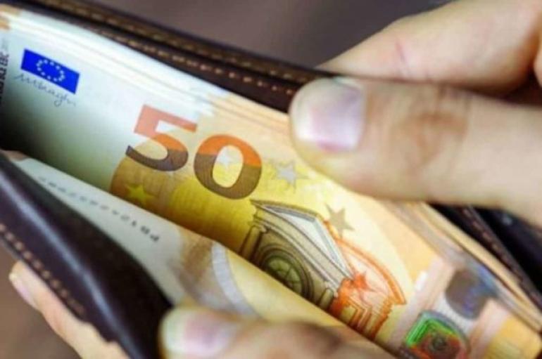Στην τελική ευθεία οι αποφάσεις για επίδομα ακρίβειας τα Χριστούγεννα