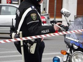 Θεσσαλονίκη: Μπλόκο από την Αστυνομία σε πορεία οπαδών προς το αμαξοστάσιο Πυλαίας