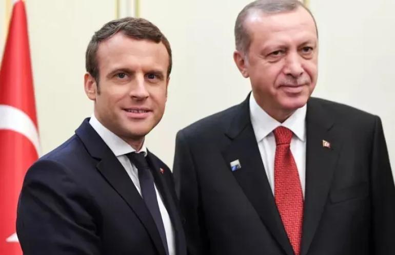 Μακρόν σε Ερντογάν: Κοινός στόχος να τερματιστεί ο πόλεμος στην Ουκρανία