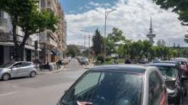 Μπαίνει «τάξη» στους δρόμους της Θεσσαλονίκης: Με πιο ανθεκτικά υλικά οι διαγραμμίσεις, αλλάζουν οι φθαρμένες πινακίδες