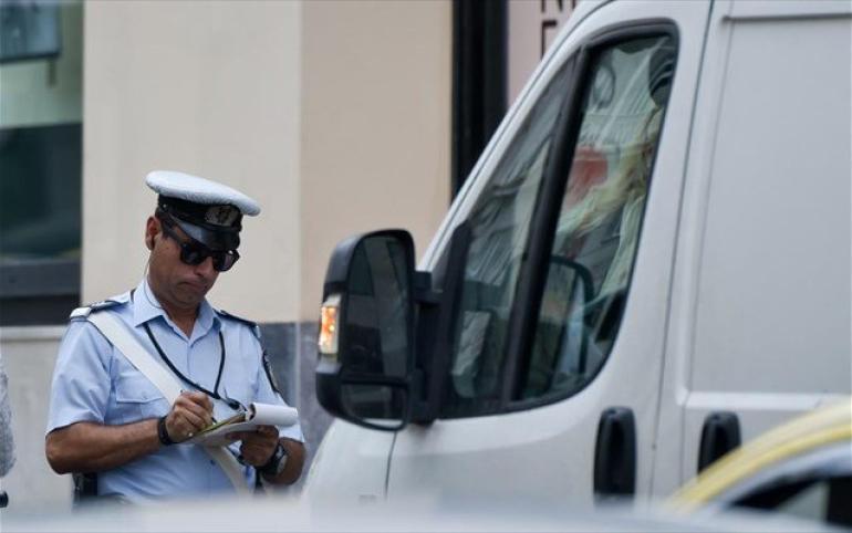 Θεσσαλονίκη: Πάνω από 200 κλήσεις το Σάββατο για παράνομη στάθμευση