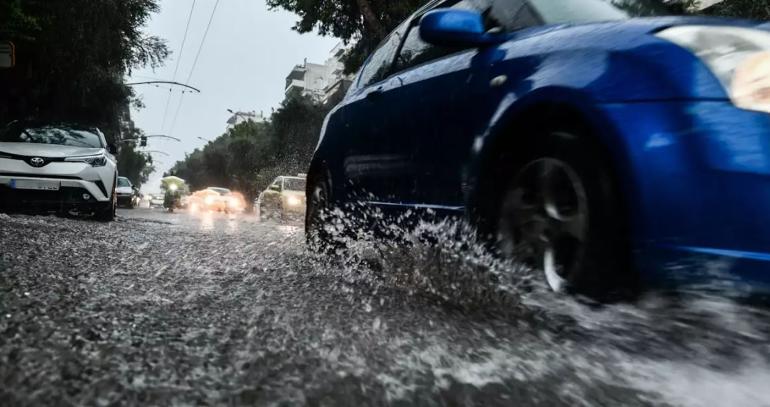 Έρχεται «πανελλαδική κακοκαιρία χειμωνιάτικου τύπου»