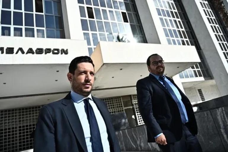 Κτηματολόγιο: Πρόσωπο από την Βόρεια Ελλάδα πίσω από το κύκλωμα χρησικτησίας σε Σπέτσες, Υδρα και Αγκίστρι