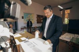 Στη Βραχιά ψήφισε ο Απ. Τζιτζικώστας