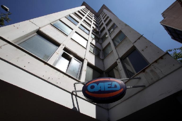 Συνεχίζονται οι αιτήσεις για δωρεάν σπουδές στις 50 ΕΠΑΣ της ΔΥΠΑ